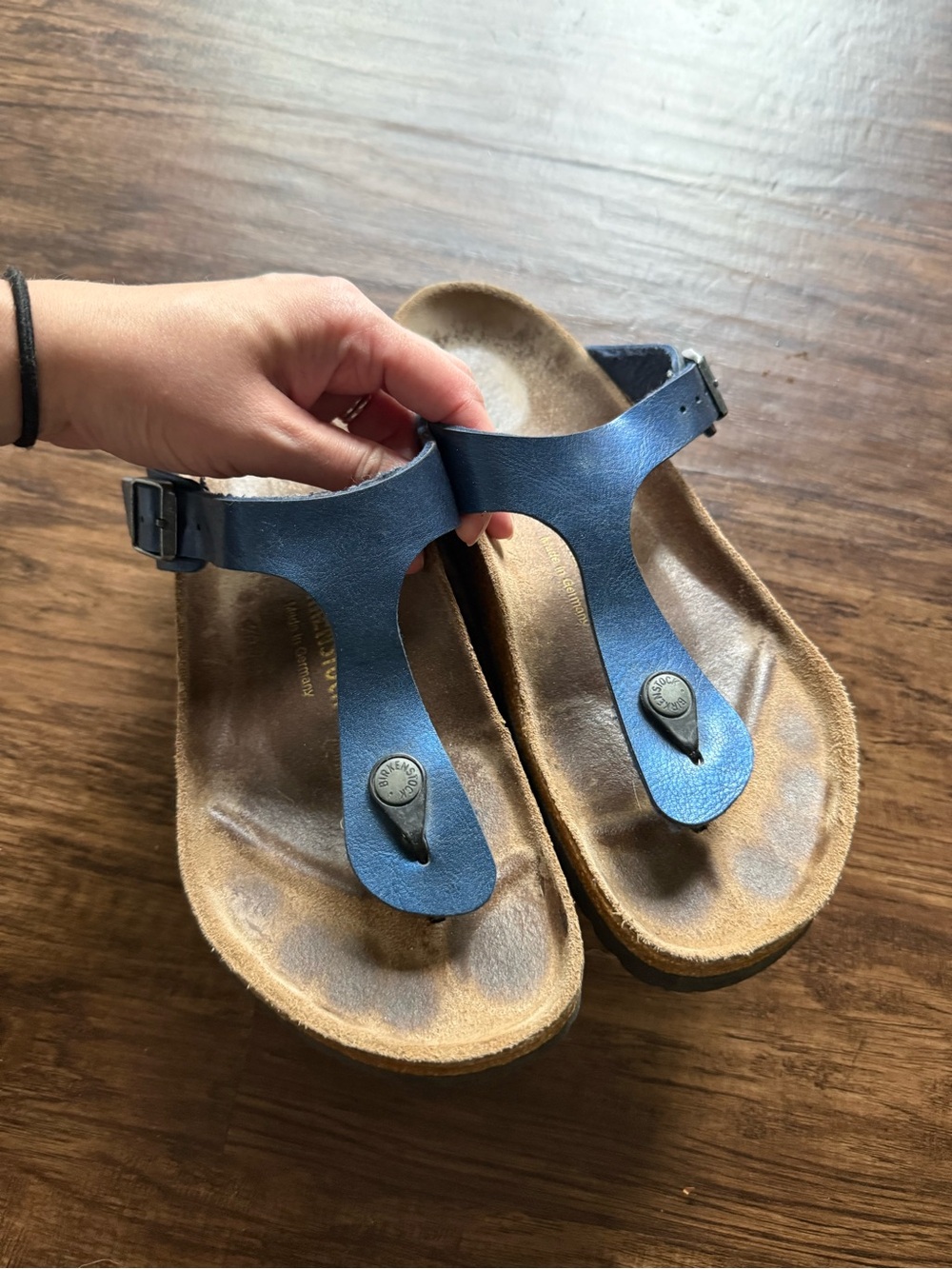 Birkenstock Gizeh thong sandals in navy blue